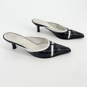 Vintage Salvatore Ferragamo Black White Brogue Detail Pointed Toe Mule size 7.5